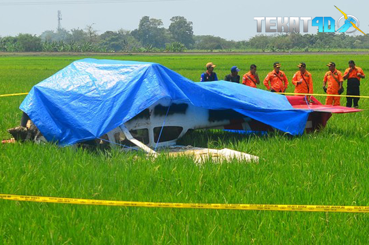 Pesawat Latih Jatuh di Ciwidey Bandung