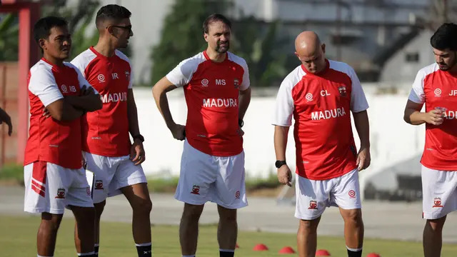 BRI Liga 1: Tak Pernah Kalah dari Barito Putera, Mauricio Souza Ingatkan Madura United Tak Menengok Masa Lalu