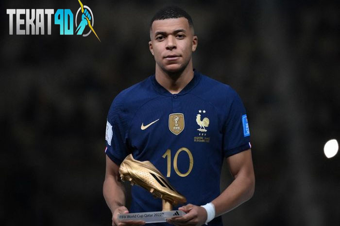 Real Madrid memberi Kylian Mbappe tenggat waktu untuk menentukan masa depannya seturut kontrak yang tinggal tersisa 6 bulan di PSG.