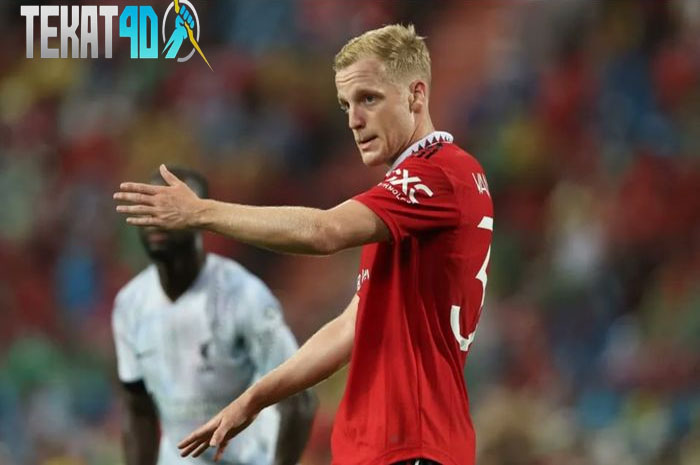 Manchester United memutuskan untuk mendepak Donny van de Beek ke Jerman karena dirinya tak terpakai di Old Trafford