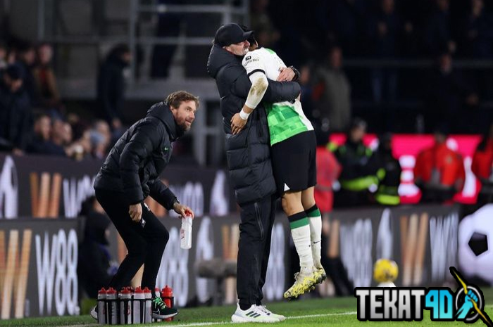 Klopp Pede Liverpool Pertahankan Mesin dari Jepang